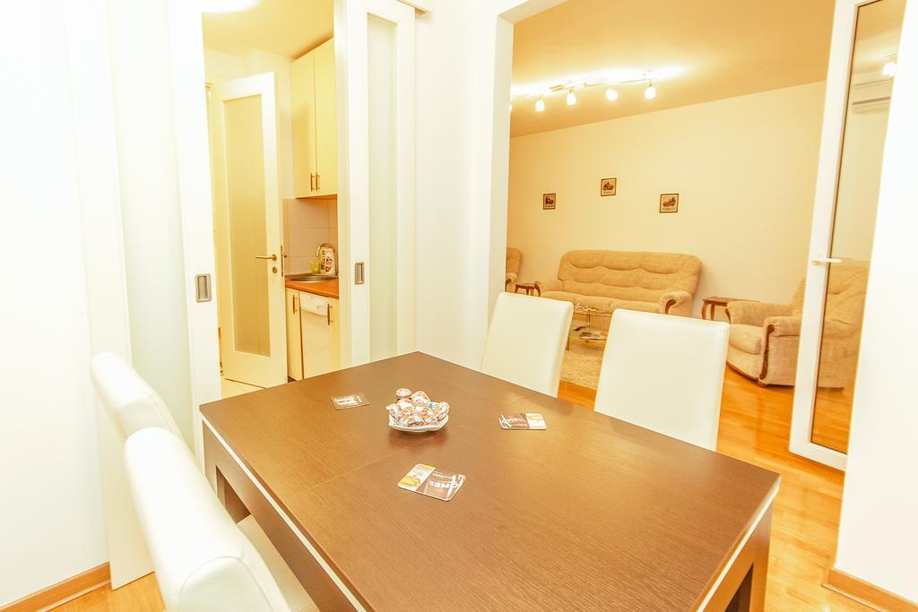 Apartments Belville Belgrado Quarto foto