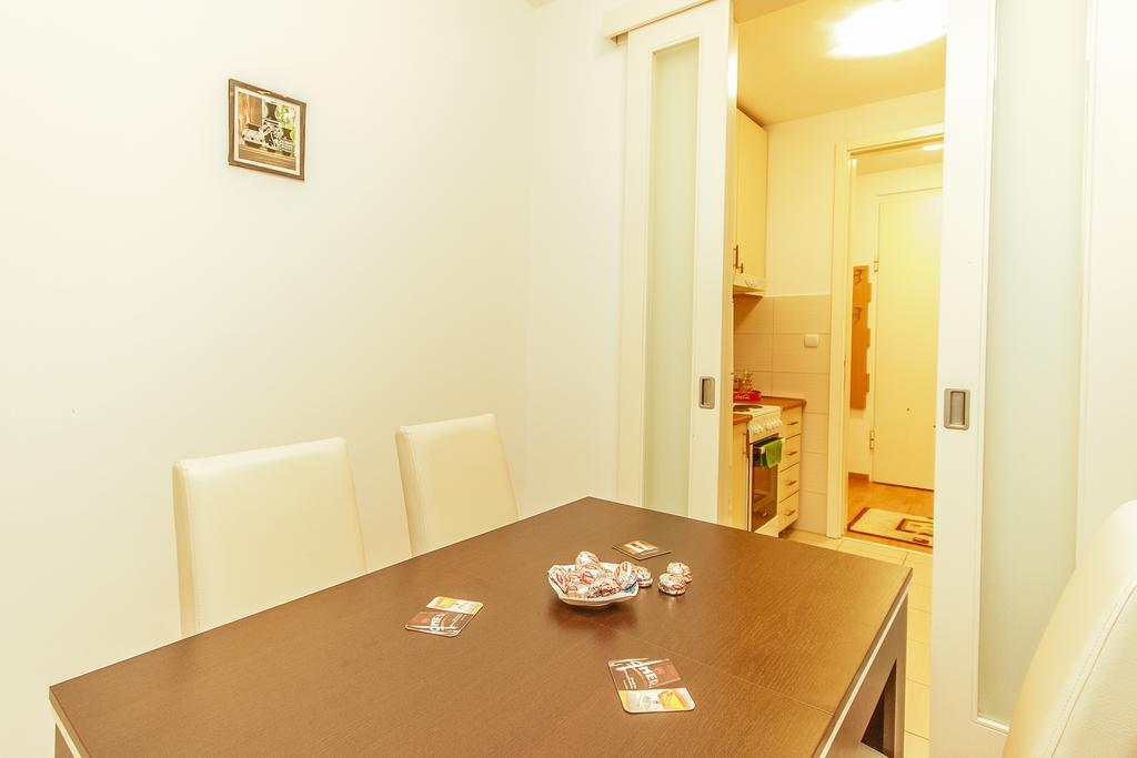 Apartments Belville Belgrado Quarto foto