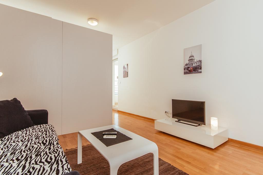 Apartments Belville Belgrado Exterior foto