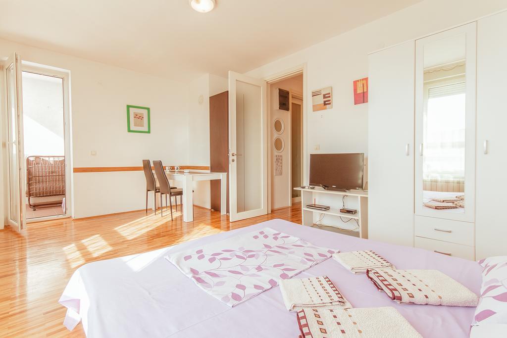 Apartments Belville Belgrado Quarto foto